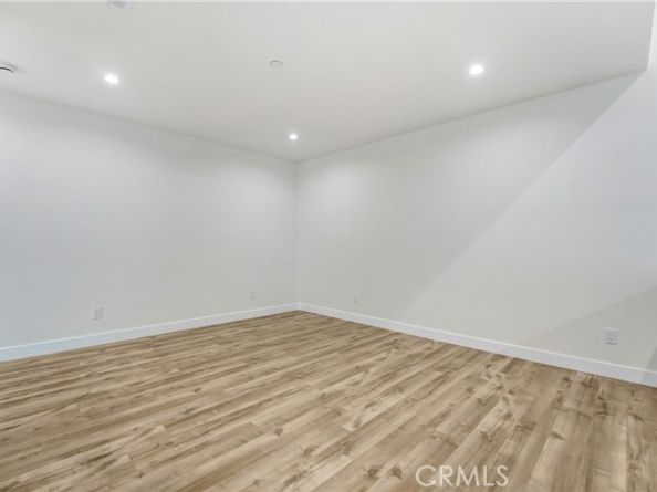 7454 Gaviota, Van Nuys (los Angeles) CA 91406