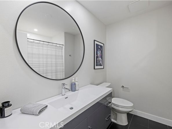 10061 Melinda Way 2, Northridge (los Angeles) CA 91325