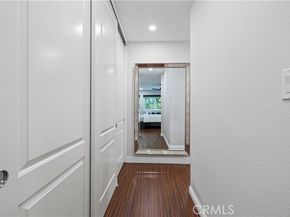 10061 Melinda Way 2, Northridge (los Angeles) CA 91325