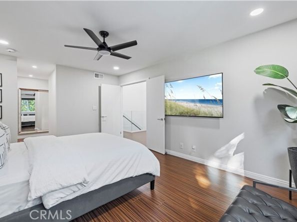 10061 Melinda Way 2, Northridge (los Angeles) CA 91325