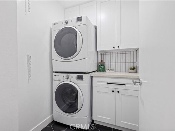 10061 Melinda Way 2, Northridge (los Angeles) CA 91325