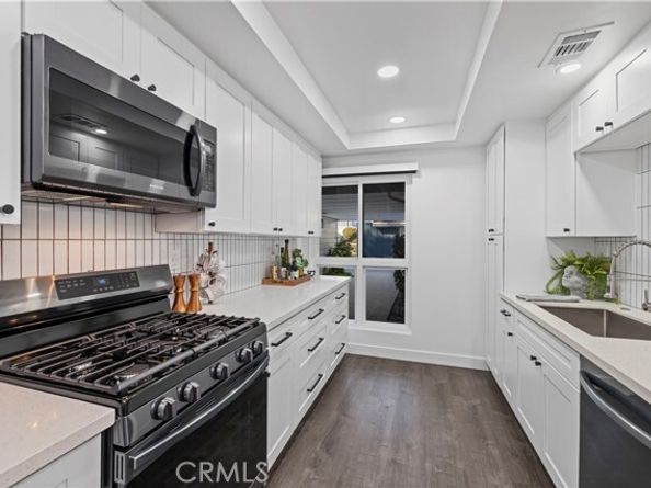 10061 Melinda Way 2, Northridge (los Angeles) CA 91325