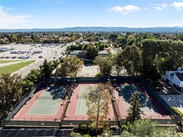 10061 Melinda Way 2, Northridge (los Angeles) CA 91325