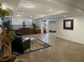 11044 Acama 203, North Hollywood (los Angeles) CA 91602