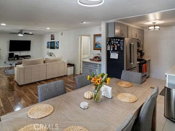 11044 Acama 203, North Hollywood (los Angeles) CA 91602