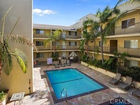 11044 Acama 203, North Hollywood (los Angeles) CA 91602