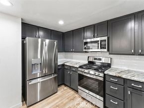 5401 Zelzah 114, Encino (los Angeles) CA 91316