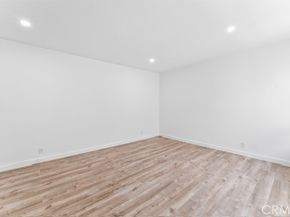 5401 Zelzah 114, Encino (los Angeles) CA 91316