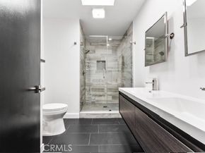 5401 Zelzah 114, Encino (los Angeles) CA 91316