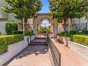 5401 Zelzah 114, Encino (los Angeles) CA 91316