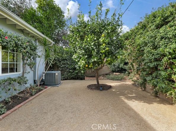 21821 Napa Street, Canoga Park (los Angeles) CA 91304