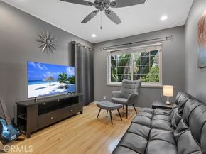 21821 Napa Street, Canoga Park (los Angeles) CA 91304