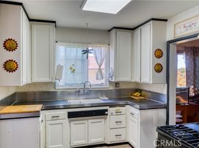 9906 Wealtha Avenue, Sun Valley (los Angeles) CA 91352
