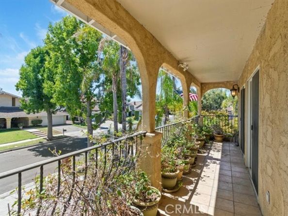 19259 Ludlow St., Porter Ranch (los Angeles) CA 91326
