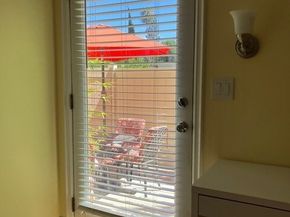 11138 Aqua Vista Street 67, Studio City (los Angeles) CA 91602