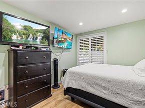 9689 Kewen Avenue, Pacoima (los Angeles) CA 91331