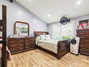 9689 Kewen Avenue, Pacoima (los Angeles) CA 91331