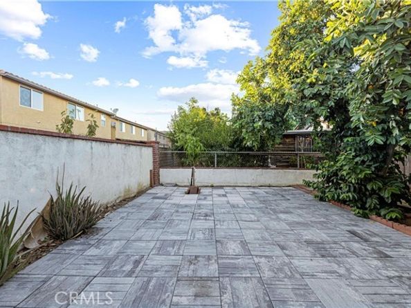 9689 Kewen Avenue, Pacoima (los Angeles) CA 91331