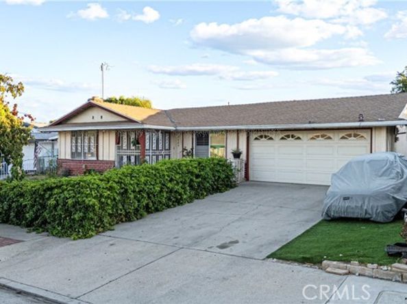 9689 Kewen Avenue, Pacoima (los Angeles) CA 91331