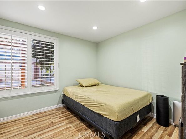 9689 Kewen Avenue, Pacoima (los Angeles) CA 91331