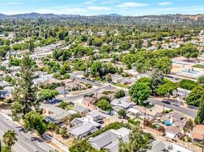 7101 Fallbrook Avenue, West Hills (los Angeles) CA 91307