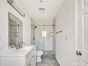 7101 Fallbrook Avenue, West Hills (los Angeles) CA 91307