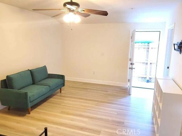 7101 Fallbrook Avenue, West Hills (los Angeles) CA 91307
