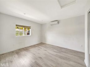 7101 Fallbrook Avenue, West Hills (los Angeles) CA 91307