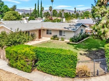 7101 Fallbrook Avenue