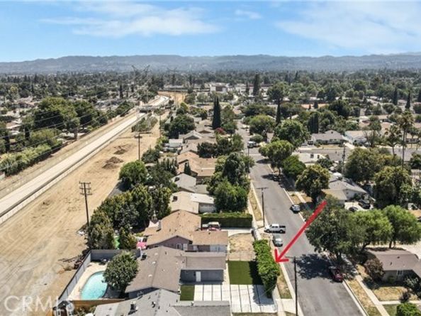 8438 Wystone Avenue, Northridge (los Angeles) CA 91324