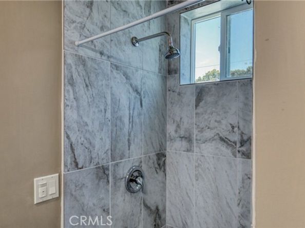 8438 Wystone Avenue, Northridge (los Angeles) CA 91324