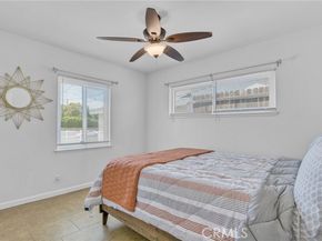 8438 Wystone Avenue, Northridge (los Angeles) CA 91324