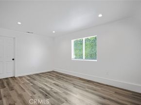 8438 Wystone Avenue, Northridge (los Angeles) CA 91324