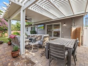 17955 Archwood Street, Reseda (los Angeles) CA 91335