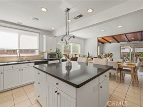 17955 Archwood Street, Reseda (los Angeles) CA 91335