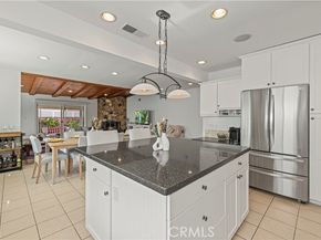17955 Archwood Street, Reseda (los Angeles) CA 91335