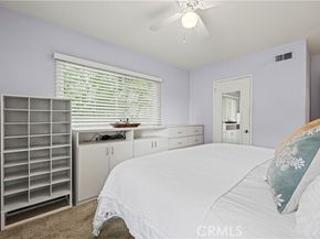 17955 Archwood Street, Reseda (los Angeles) CA 91335