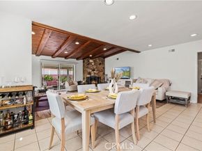 17955 Archwood Street, Reseda (los Angeles) CA 91335
