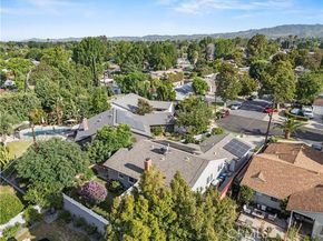 17955 Archwood Street, Reseda (los Angeles) CA 91335