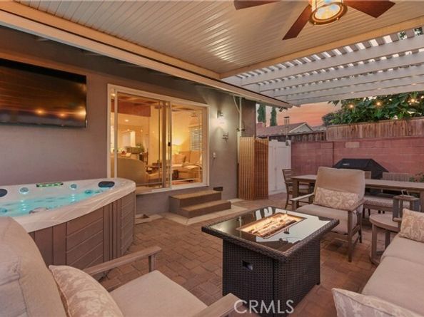 17955 Archwood Street, Reseda (los Angeles) CA 91335