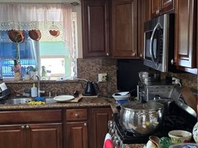 8106 Bevis Avenue, Panorama City (los Angeles) CA 91402