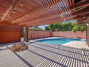 6255 Matilija Avenue, Los Angeles CA 91401