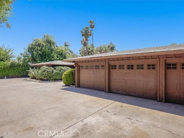 6255 Matilija Avenue, Los Angeles CA 91401