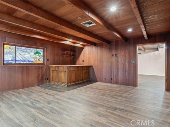 6255 Matilija Avenue, Los Angeles CA 91401