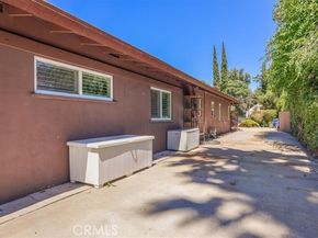 6255 Matilija Avenue, Los Angeles CA 91401