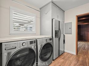 6255 Matilija Avenue, Los Angeles CA 91401