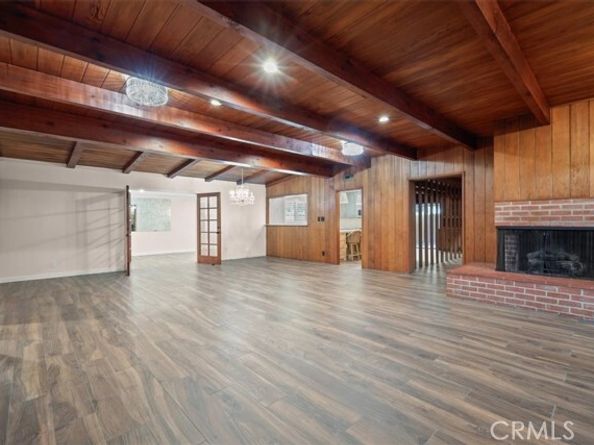 6255 Matilija Avenue, Los Angeles CA 91401