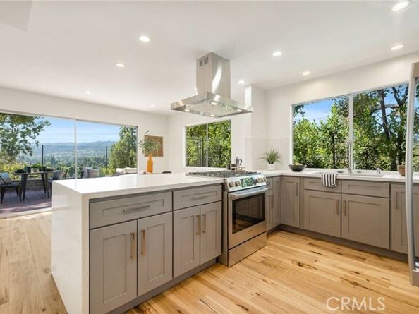 4747 El Caballero Drive, Tarzana (los Angeles) CA 91356