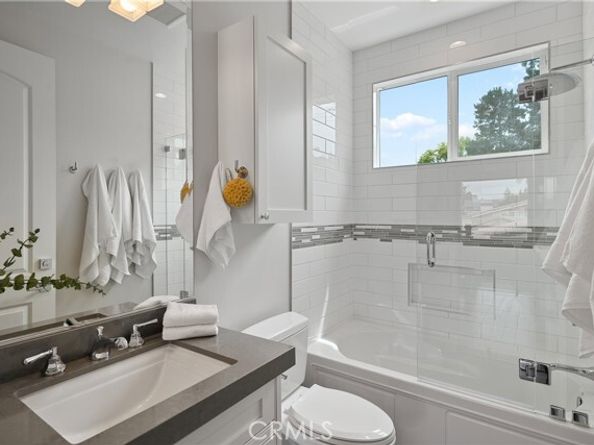 3743 Mound View Avenue, Studio City (los Angeles) CA 91604