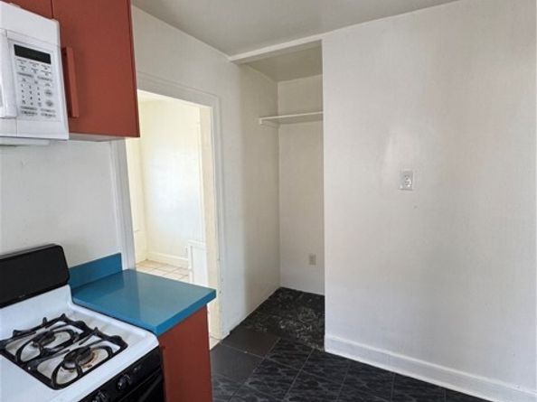 5819 4th Avenue, Los Angeles CA 90043